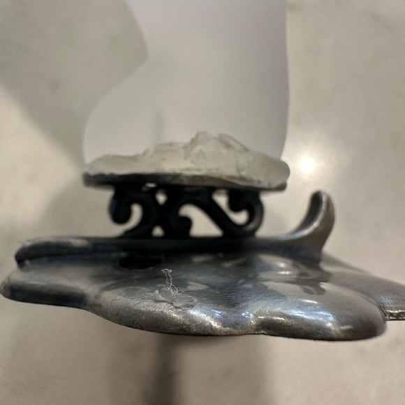 “Vintage Frosted Glass Skating Snowman Figurines – Set of 3, - Picture 15 of 16